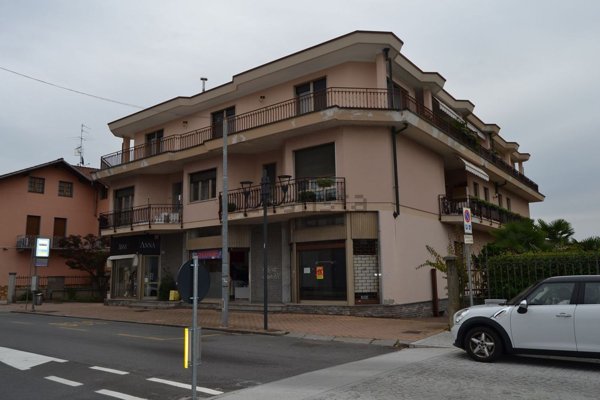 negozio in vendita a Cossato