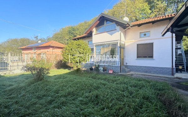 casa indipendente in vendita a Cossato