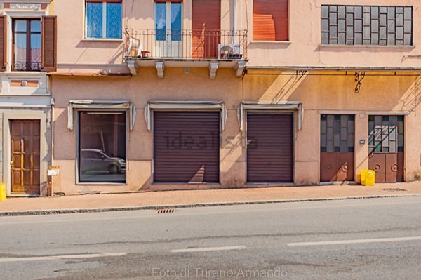 negozio in vendita a Cossato