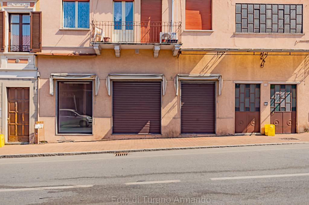 negozio in vendita a Cossato