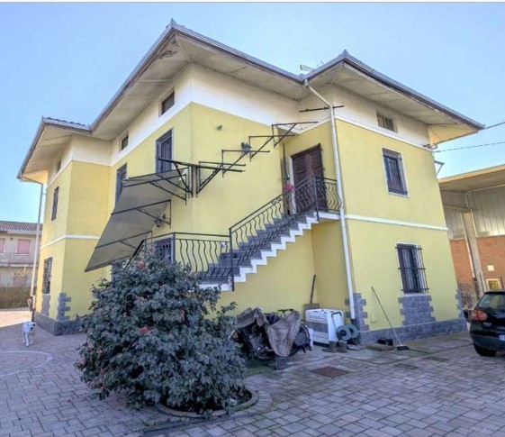 casa indipendente in vendita a Cossato