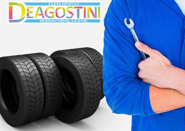 negozio in vendita a Cossato