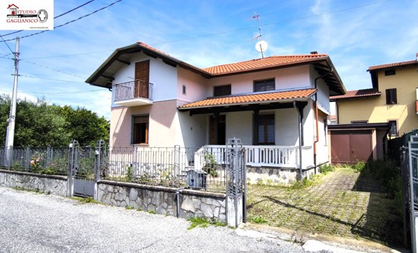 casa indipendente in vendita a Cossato