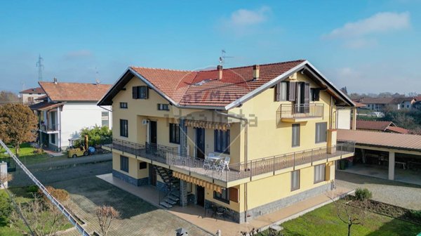 casa indipendente in vendita a Cossato