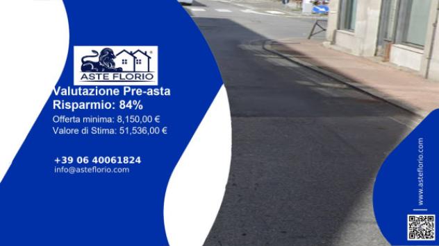negozio in vendita a Cossato