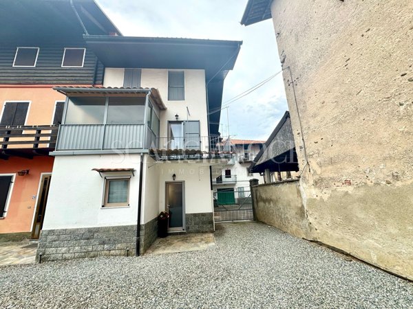 casa indipendente in vendita a Cossato