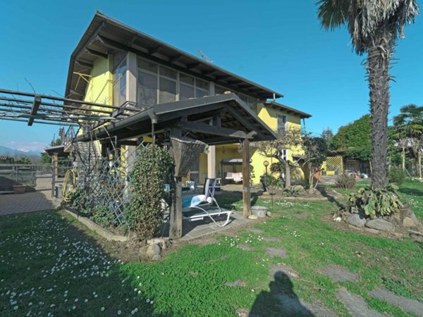 casa indipendente in vendita a Cossato