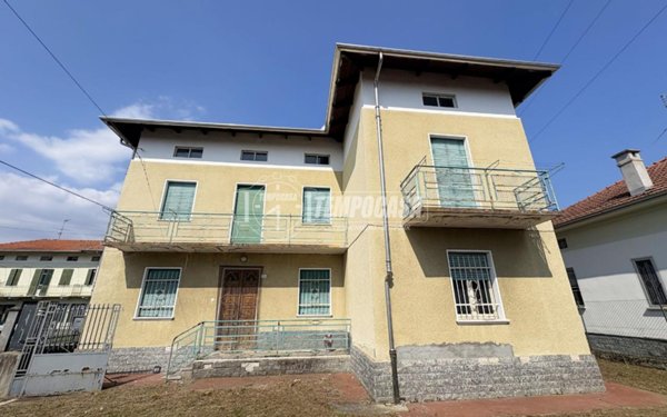 casa indipendente in vendita a Cossato