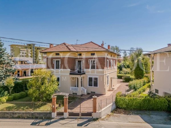 casa indipendente in vendita a Cossato