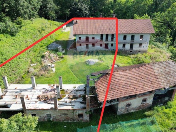 casa indipendente in vendita a Cossato in zona Castellengo