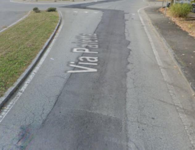 locale commerciale in vendita a Cossato