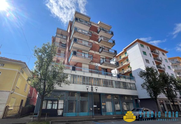 ufficio in vendita a Cossato