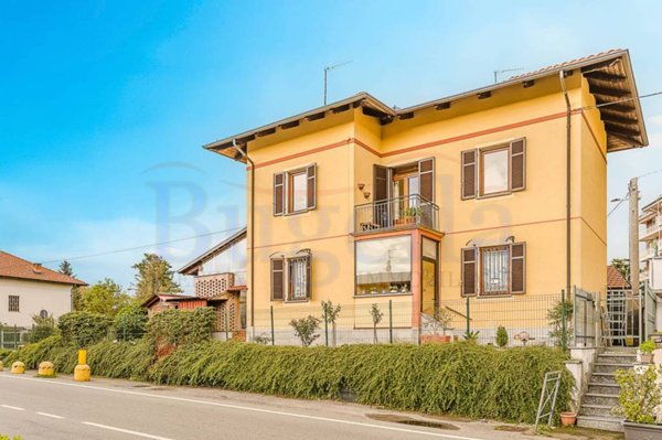 casa indipendente in vendita a Cossato
