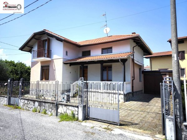 casa indipendente in vendita a Cossato