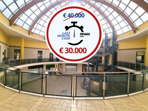 ufficio in vendita a Cossato