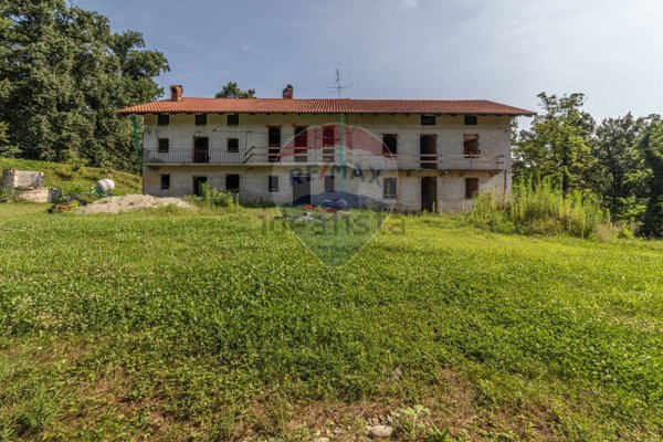 casa indipendente in vendita a Cossato in zona Castellengo