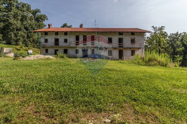 casa indipendente in vendita a Cossato in zona Castellengo