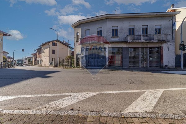 casa semindipendente in vendita a Cossato
