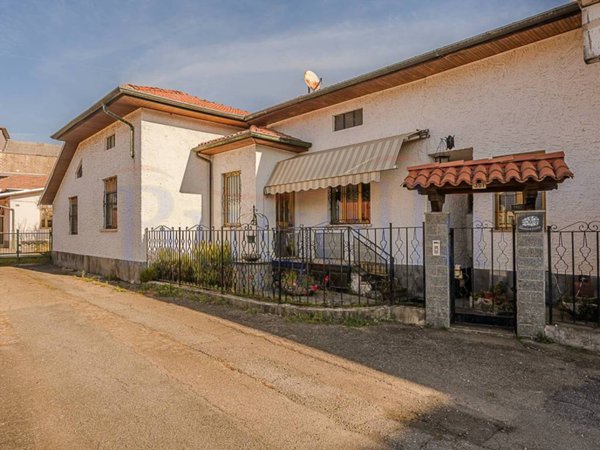 casa indipendente in vendita a Cossato