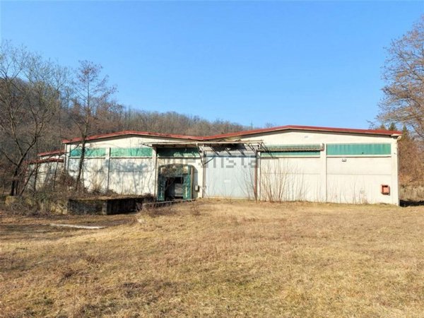 capannone in vendita a Cossato