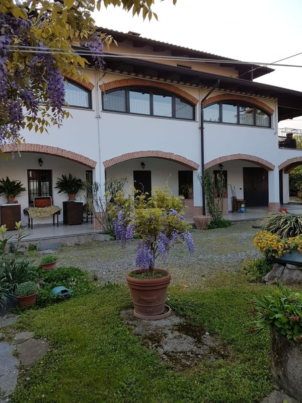 casa indipendente in vendita a Cossato