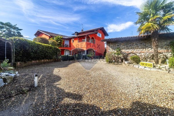 casa indipendente in vendita a Cossato