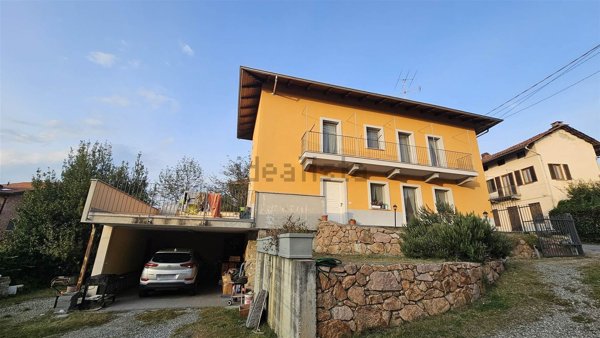 casa indipendente in vendita a Cossato
