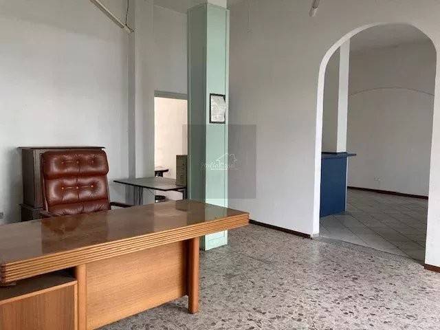 negozio in vendita a Cossato