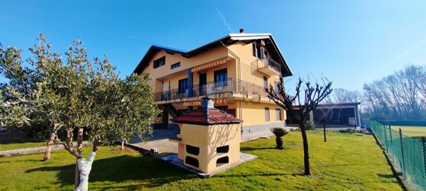 casa indipendente in vendita a Cossato