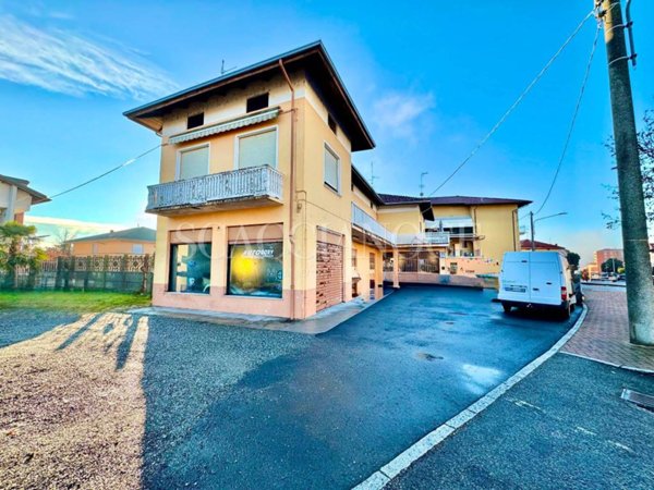 casa indipendente in vendita a Cossato