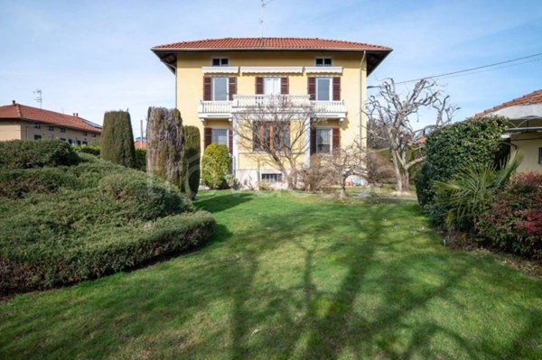 casa indipendente in vendita a Cossato