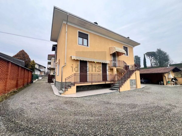 casa indipendente in vendita a Cossato