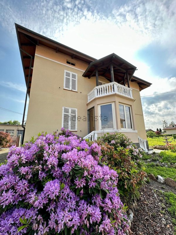 casa indipendente in vendita a Cossato