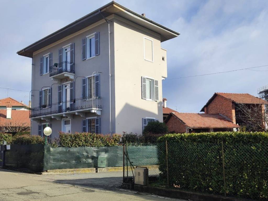 casa indipendente in vendita a Cossato