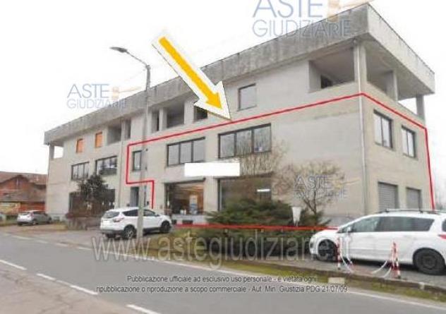 negozio in vendita a Cossato