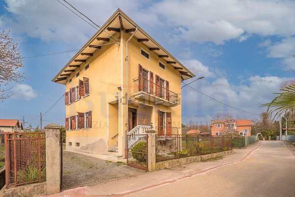 casa indipendente in vendita a Cossato
