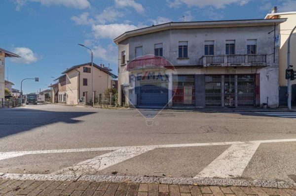 casa semindipendente in vendita a Cossato
