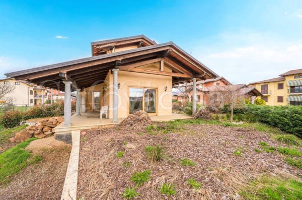 casa indipendente in vendita a Cossato in zona Parlamento