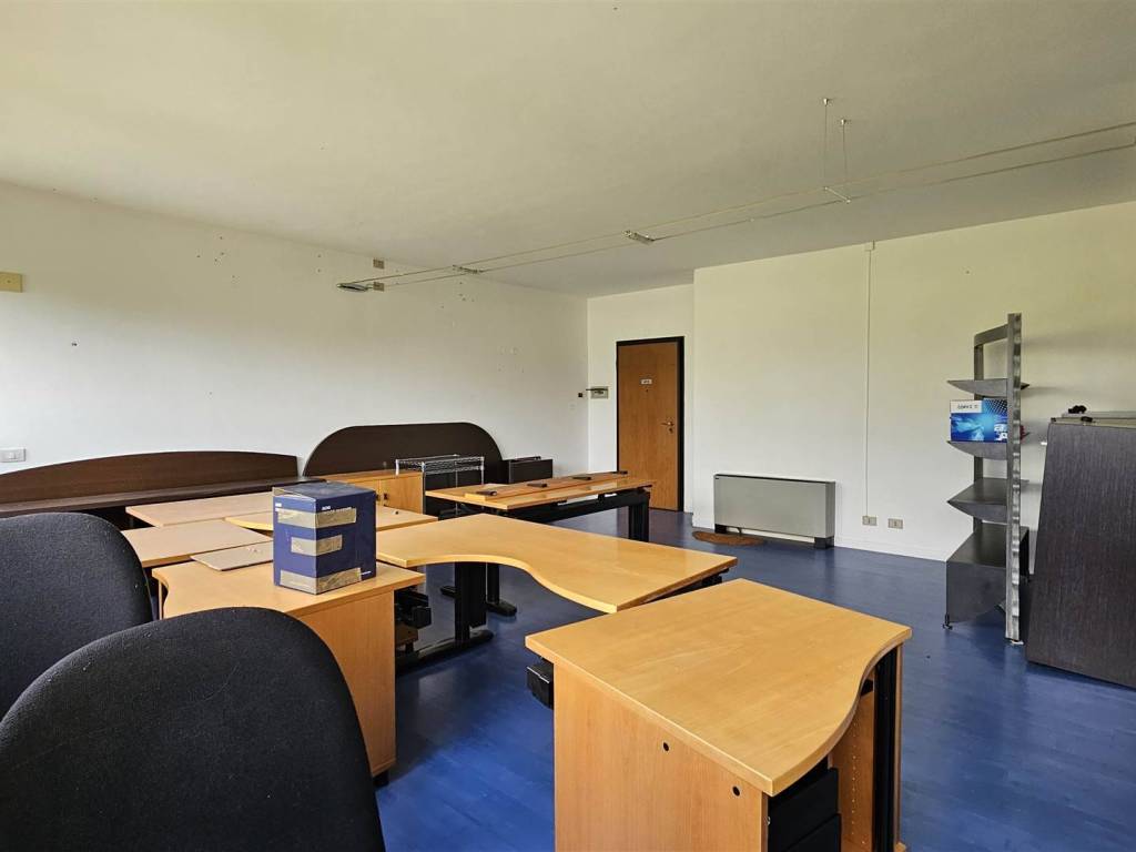 ufficio in vendita a Cossato