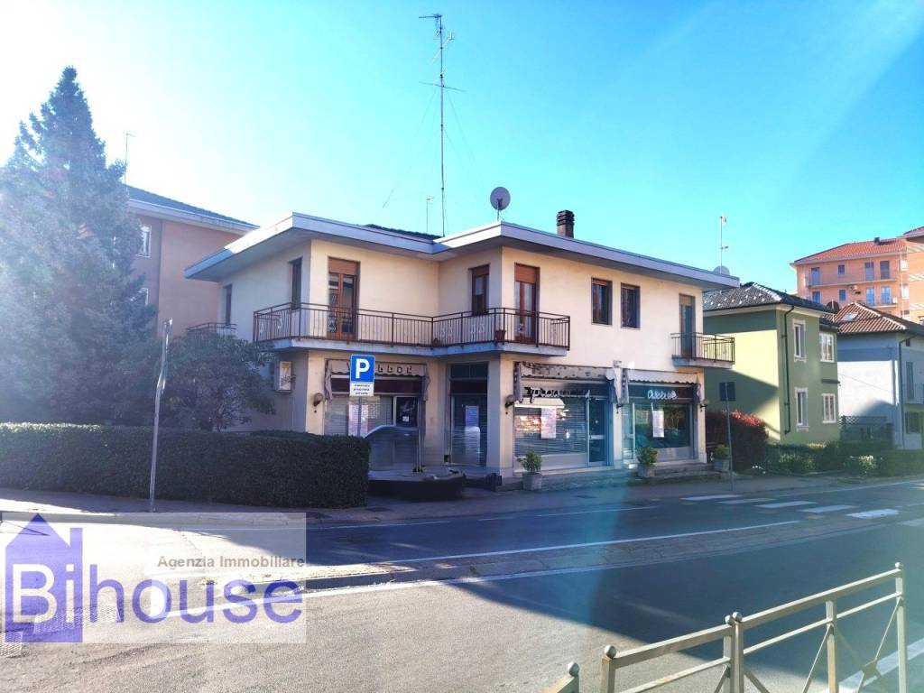 casa indipendente in vendita a Cossato