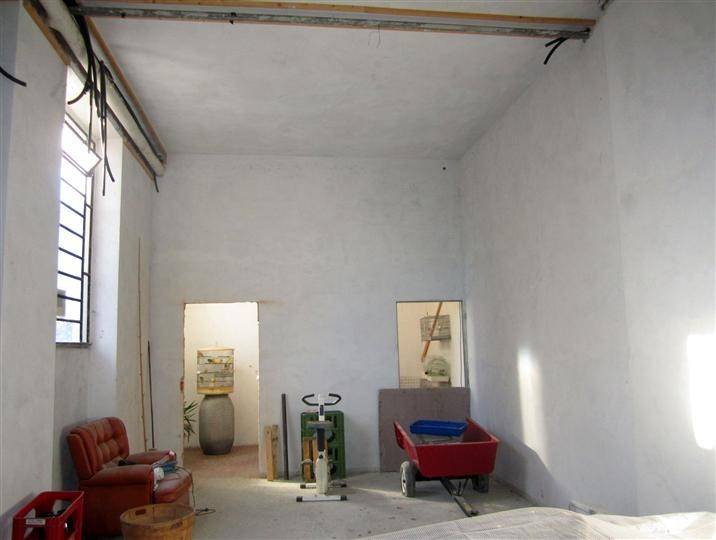 locale commerciale in vendita a Cossato