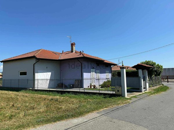 appartamento in vendita a Cossato in zona Spolina