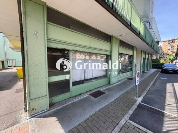 ufficio in vendita a Cossato