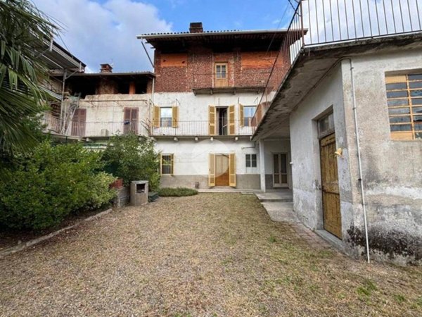 casa semindipendente in vendita a Cossato in zona Ronco