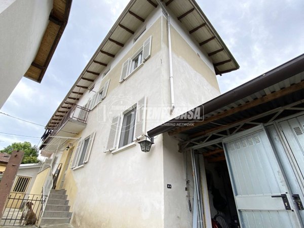 casa indipendente in vendita a Cossato in zona Lavino