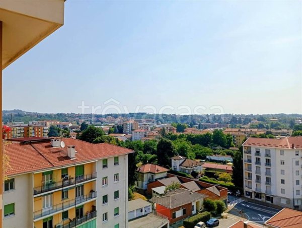 appartamento in vendita a Cossato in zona Monteferrario