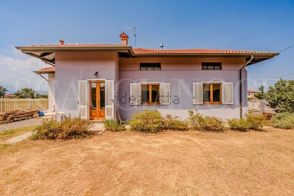 casa indipendente in vendita a Cossato