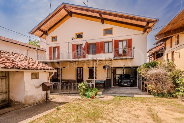 casa indipendente in vendita a Cossato