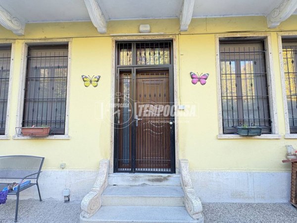 appartamento in vendita a Cossato in zona Monteferrario
