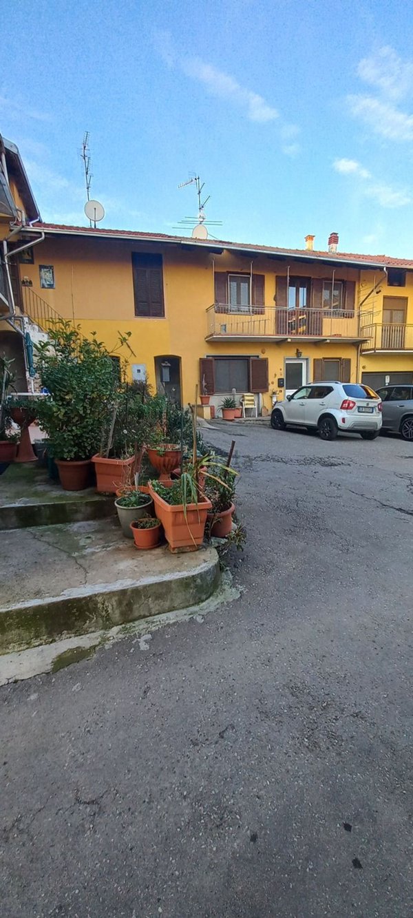 casa indipendente in vendita a Cossato in zona Bertinotto